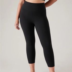 Athleta Extra High Rise Elation Capri